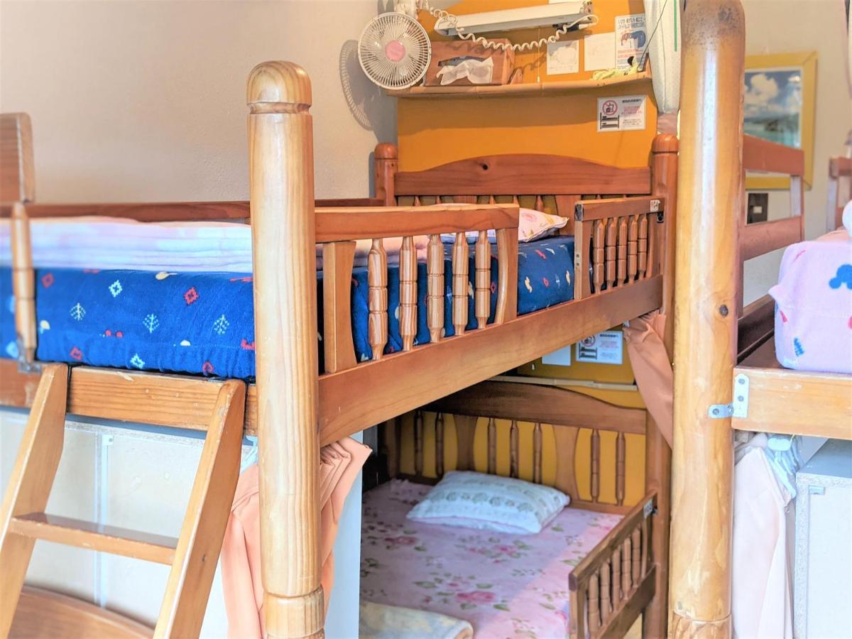 Affittacamere Shiraho Friends House 2*